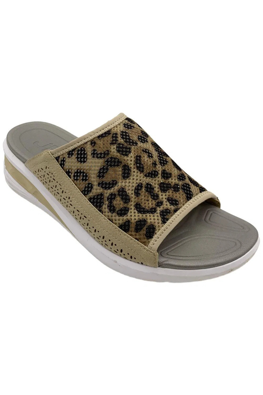 JBU By Jamba Women's Natasha Wedge Sandals Animal - Medium